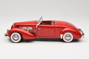 Cord 812 Cabriolet Rot American Muscle 1:18 32158 Metall – Bild 4 von 8