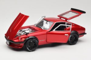 Datsun 240Z S30 Rot Maisto 1:18 32611 Metall – Bild 2 von 8