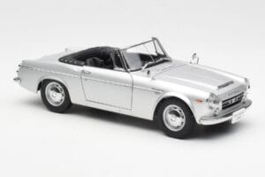 Datsun Fairlady 2000 SR311 Roadster Silber AUTOart 1:18 77432 Metall – Bild 6 von 8