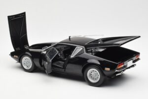 De Tomaso Pantera Schwarz Kyosho 1:18 08851BK Metall – Bild 5 von 8