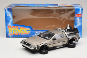 DeLorean DMC-12 Back to the Future Time Machine Sun Star 1:18 2710 Metall – Bild 6 von 6