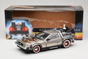 DeLorean DMC-12 Back to the Future Part III Sun Star 1:18 2712 Metall – Bild 8 von 8