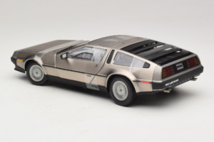 DeLorean DMC-12 Silber Sun Star 1:18 2703 Metall – Bild 5 von 6