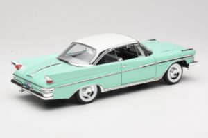 DeSoto Adventurer Grün Road Signature 1:18 92738-R1 Metall – Bild 3 von 8