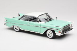 DeSoto Adventurer Grün Road Signature 1:18 92738-R1 Metall – Bild 6 von 8