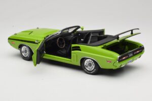 Dodge Challenger Cabriolet Grün Greenlight 1:18 12803-06G Metall – Bild 5 von 8