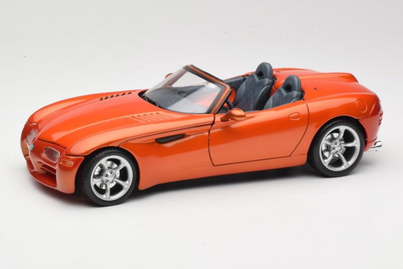 Dodge Concept Vehicle Orange Maisto 1:18 50323 Metall