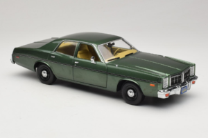 Dodge Monaco Grün Hunter GreenLight 1:18 19045 Metall – Bild 6 von 8