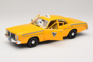 Dodge Monaco Taxi Rocky III GreenLight 1:18 19111 Metall – Bild 2 von 8