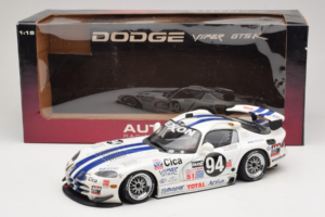 Dodge Viper GTS-R #94 Viper Team Oreca O. Beretta / T. Archer / D. Dupuy 24 Hours of Daytona 1997 AUTOart 1:18 89723 Metall – Bild 8 von 8