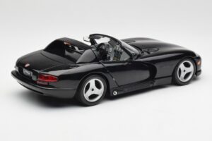 Dodge Viper RT/10 Schwarz Bburago 1:18 3065 Metall – Bild 3 von 8