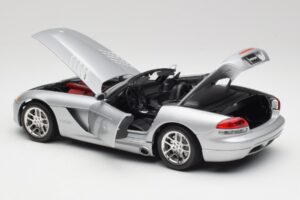 Dodge Viper SRT-10 Bright Silber Bburago 1:18 34908 Metall – Bild 5 von 8