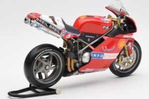Ducati 998R WSB #1 T. Bayliss Ducati Infostrada 2002 Minichamps 1:12 122021201 Metall – Bild 3 von 6