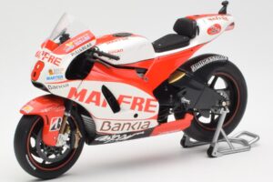 Ducati Desmosedici GP11 #8 H. Barbera Ducati MotoGP Team MotoGP 2011 Minichamps 1:12 123110008 Metall – Bild 2 von 6