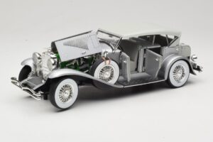 Duesenberg SJ Silber GreenLight 1:18 13525 Metall – Bild 2 von 8