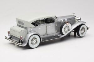 Duesenberg SJ Silber GreenLight 1:18 13525 Metall – Bild 3 von 8