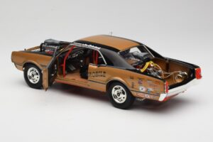 Oldsmobile 442 Hurst Hairy Olds Twin-Engine 4WD 1966 Highway 61 1:18 50089 Metall – Bild 5 von 8