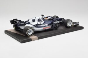 AlphaTauri AT02 #22 Y. Tsunoda Bahrain GP 2021 Minichamps 1:18 117210122 Metall – Bild 3 von 6
