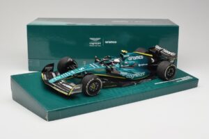 Aston Martin AMR22 #5 S. Vettel Last Race Abu Dhabi GP 2022 Minichamps 1:18 147222205 Resin – Bild 7 von 7