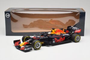 Aston Martin Red Bull Racing RB16 #33 M. Verstappen Abu Dhabi GP Winner 2020 Minichamps 1:18 110201733 Metall – Bild 7 von 7