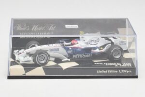 BMW Sauber F1.08 #4 R. Kubica Showcar 2008 Minichamps 1:43 400080084 Metall – Bild 5 von 5