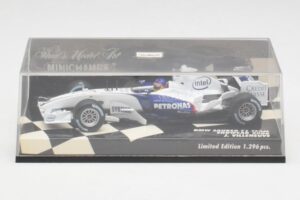 BMW Sauber F1.06 J. Villeneuve Showcar F1 2006 Minichamps 1:43 400060087 Metall – Bild 4 von 5