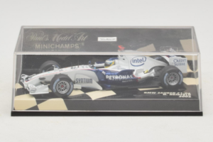 BMW Sauber F1.06 #16 N. Heidfeld BMW Sauber F1 Team 2006 Minichamps 1:43 400060016 Metall – Bild 4 von 5