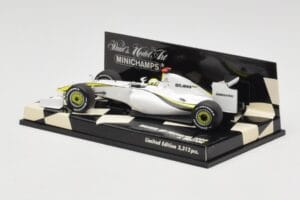 Brawn GP Mercedes BGP001 #22 J. Button Showcar 2009 Minichamps 1:43 400090092 Metall – Bild 3 von 5