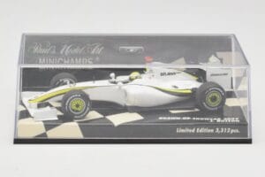 Brawn GP Mercedes BGP001 #22 J. Button Showcar 2009 Minichamps 1:43 400090092 Metall – Bild 5 von 5