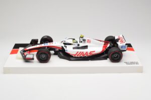 Haas VF-22 #47 M. Schumacher Bahrain GP 2022 Minichamps 1:18 147220147 Metall