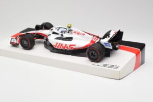 Haas VF-22 #47 M. Schumacher British GP Points 2022 Minichamps 1:18 147221047 Metall – Bild 5 von 6