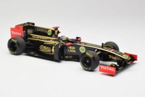 Lotus Renault GP R31 #10 B. Senna F1 2011 Minichamps 1:18 150110079-C1 Metall – Bild 4 von 7