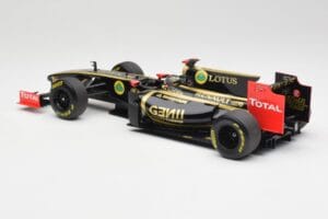 Lotus Renault GP R31 #10 B. Senna F1 2011 Minichamps 1:18 150110079-C1 Metall – Bild 5 von 7