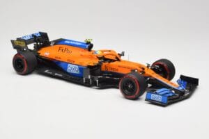 McLaren MCL35M #4 L. Norris Pole Position Russian GP 2021 Minichamps 1:18 530213404 Metall – Bild 4 von 7