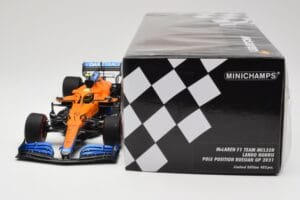 McLaren MCL35M #4 L. Norris Pole Position Russian GP 2021 Minichamps 1:18 530213404 Metall – Bild 6 von 7