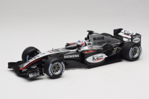 McLaren MP4/19 Mercedes K. Raikkonen F1 2004 Minichamps 1:18 530041806 Metall