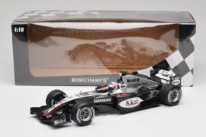 McLaren MP4/19 Mercedes K. Raikkonen F1 2004 Minichamps 1:18 530041806 Metall – Bild 7 von 7