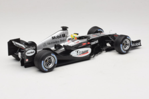 McLaren MP4/19 Mercedes L. Hamilton Autosport Young Driver Test Silverstone 2004 Minichamps 1:18 530044418 Metall – Bild 2 von 7