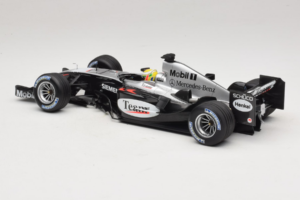 McLaren MP4/19 Mercedes L. Hamilton Autosport Young Driver Test Silverstone 2004 Minichamps 1:18 530044418 Metall – Bild 5 von 7