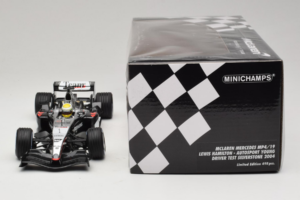 McLaren MP4/19 Mercedes L. Hamilton Autosport Young Driver Test Silverstone 2004 Minichamps 1:18 530044418 Metall – Bild 6 von 7