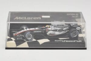 McLaren Mercedes MP4-20 #10 J-P. Montoya Race Car 2005 Minichamps 1:43 530054310 Metall – Bild 5 von 5