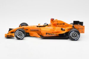 McLaren Mercedes MP4-20 P. de la Rosa F1 Test Car 2005 Minichamps 1:18 B66962343 Metall – Bild 3 von 6