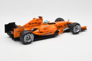 McLaren Mercedes MP4-20 P. de la Rosa F1 Test Car 2006 Minichamps 1:18 PEDRO001 Metall – Bild 2 von 6
