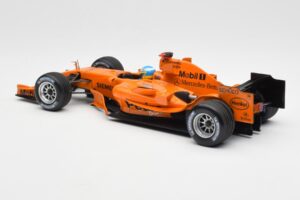 McLaren Mercedes MP4-20 P. de la Rosa F1 Test Car 2006 Minichamps 1:18 PEDRO001 Metall – Bild 5 von 6