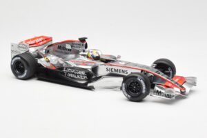 McLaren Mercedes MP4-21 #4 J.P. Montoya F1 2006 Minichamps 1:18 530061804 Metall – Bild 4 von 6