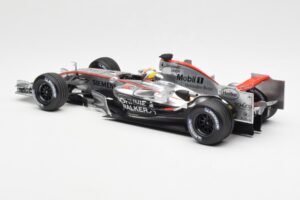 McLaren Mercedes MP4-21 #4 J.P. Montoya F1 2006 Minichamps 1:18 530061804 Metall – Bild 5 von 6