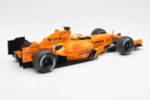 McLaren MP4-21 Mercedes #4 J.P. Montoya Interim Livery 2006 Minichamps 1:18 530061874 Metall – Bild 2 von 6