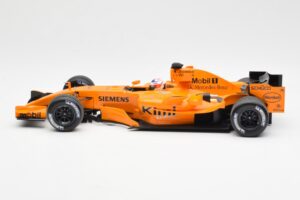 McLaren MP4-21 Mercedes #3 K. Raikkonen Interim Livery 2006 Minichamps 1:18 530061873 Metall – Bild 3 von 6
