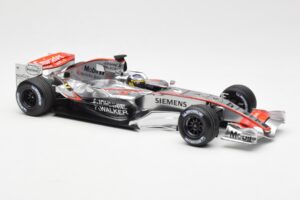 McLaren Mercedes MP4-21 P. de la Rosa F1 Showcar 2006 Minichamps 1:18 B66962346 Metall – Bild 4 von 6