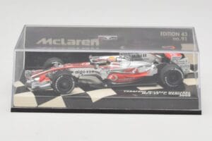 McLaren Mercedes MP4-23 #22 L. Hamilton Race Car 2008 Minichamps 1:43 530084322 Metall – Bild 5 von 5